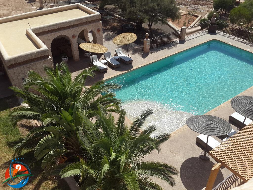 Hotel Parfums D'Etoiles Aguerd  Exterior foto